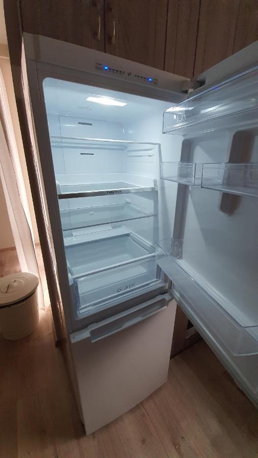 Aqua Apartman Tiszaújváros Eksteriør bilde