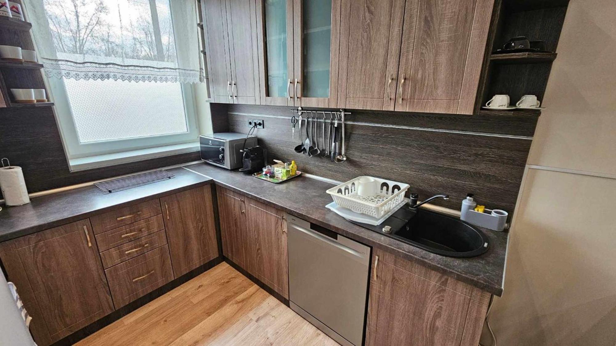 Aqua Apartman Tiszaújváros Eksteriør bilde