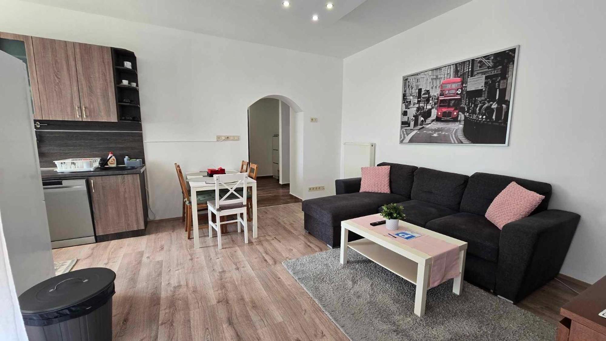 Aqua Apartman Tiszaújváros Eksteriør bilde
