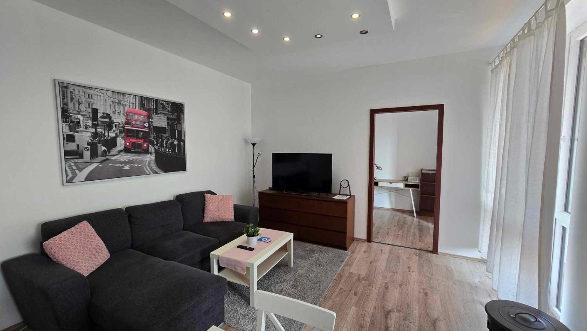 Aqua Apartman Tiszaújváros Eksteriør bilde